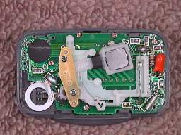 PEDOMETER : COVER OPEN